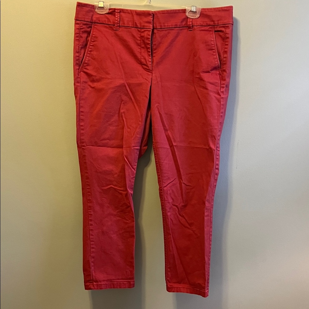LOFT Women's salmon colored ankle Jeans